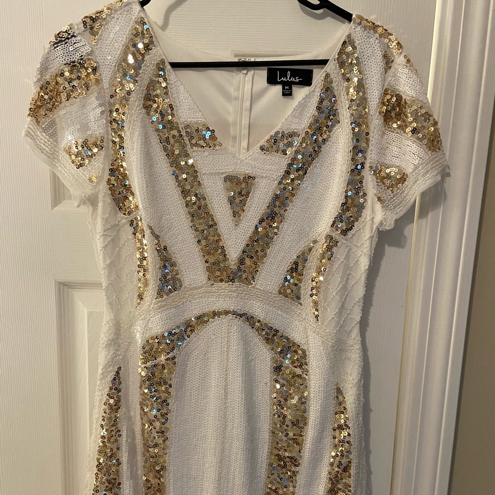 Lulus size medium white and gold sequin dress like new, worn once to dinner.
